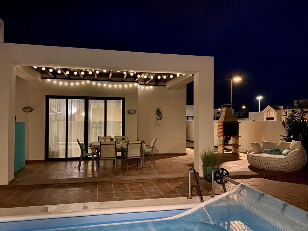 Villa Nayra Playa Blanca  Exterior photo